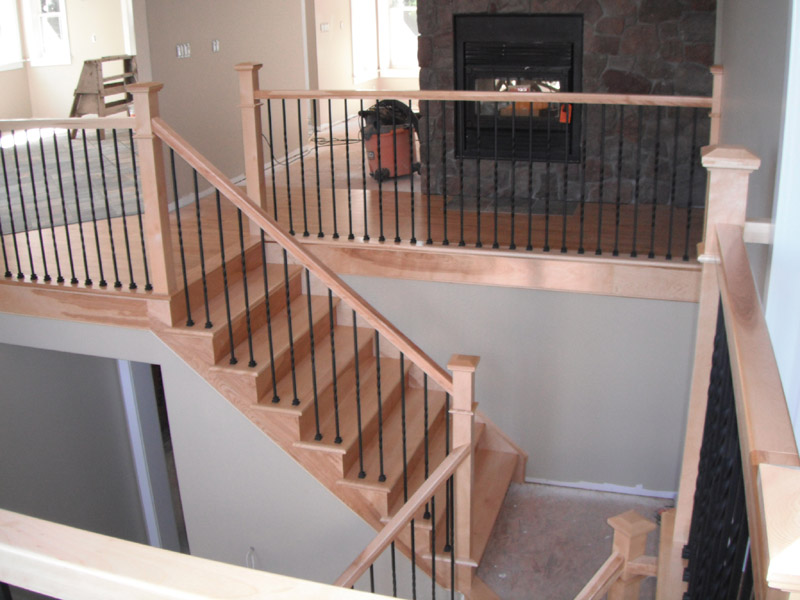 Square Craftsman Newel Post & Twist Metal Balusters - Picture #4