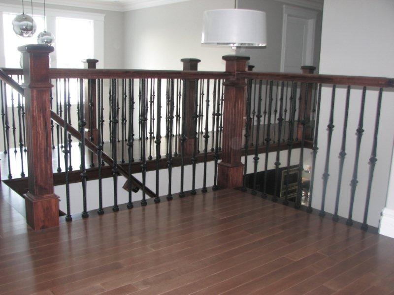 Oversized Fluted Box Newels & Hammered Spoon Metal Balusters - Picture #5